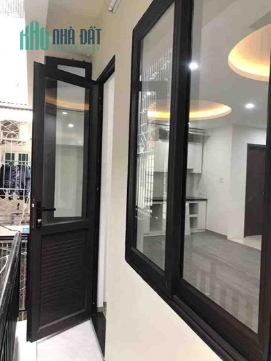 BÁN NHÀ LÁNG HẠ NHÀ ĐẸP LÔ GÓC 20M RA Ô TÔ NGÕ BA GÁC 42M 5TY1