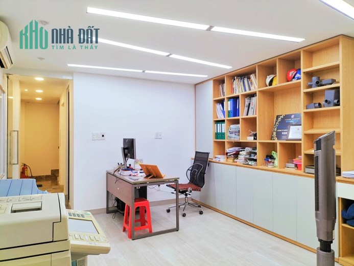 CẦN BÁN GẤP MẶT TIỀN NGUYỄN TRỌNG TUYỂN- PHƯỜNG 8 – PHÚ NHUẬN