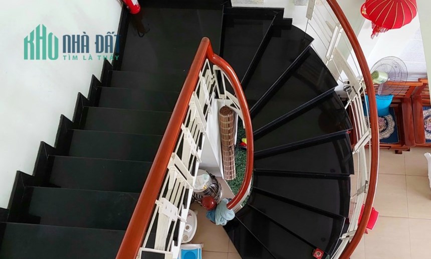 .Nhà Hàm Nghi, 50m ra MT, Ô tô đậu, 83m2, ngang 5.6, đẹp