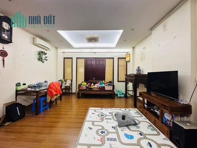 BÁN NHÀ NGUYÊN HỒNG, ĐỐNG ĐA, Ô TÔ, LÔ GÓC, 62M2 5T MT7M, GIÁ 13.3 TỶ