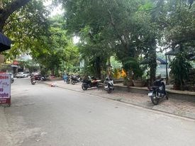 BÁN NHÀ TÔN ĐỨC THẮNG, ĐỐNG ĐA, 10M RA HỒ, Ô TÔ, 47M2 5T, GIÁ 5.7 TỶ