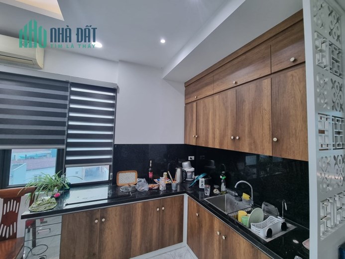 SIÊU PHẨM DÒNG TIỀN - CĂN HỘ DV - THANG MÁY MẶT PHỐ VIEW HỒ - NHÀ ĐỐNG ĐA 6 PHÒNG CHO THUÊ