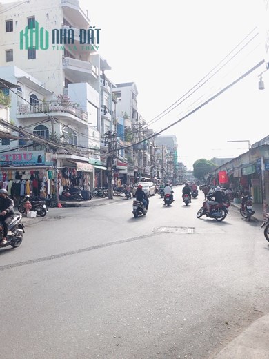 Bán gấp nhà mặt tiền ngay Lạc long quân p8 Tân bình 79m2 giá 10 tỷ 9