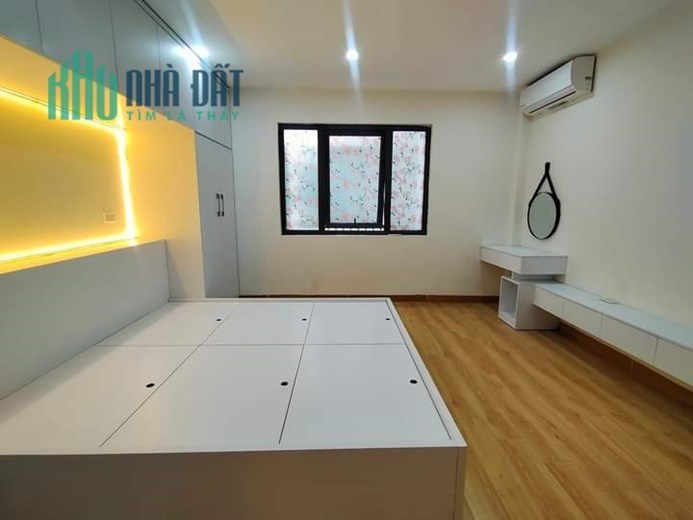 Bán nhà Phúc Đồng, Full nội thất, 35 m2, 5T, MT 4,5 m, chỉ 2,9 tỷ.