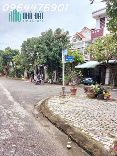 BÁN NHÀ 2 TẦNG ĐẸP, ĐƯỜNG 5m5  LỀ 3m, Phía trước là Công Viên - Hòa Minh, Liên Chiểu - Chỉ nhỉnh 3