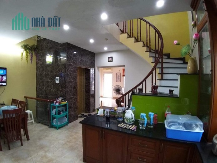 85m 7 Tầng Phố Võng Thị 3 Bước Ra Hồ Tây.Nhà Xây Chắc Chắn. Ngõ Thông Kinh Doanh Đỉnh. Chủ Cần Bán