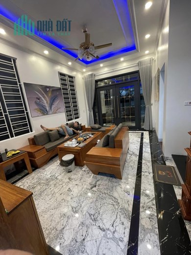 Gía chưa từng có! Trần Duy Hưng, ngõ thông, KD, oto gần, ngõ ba gác tránh nhau, 44m x 5T, chỉ 4.5 tỷ