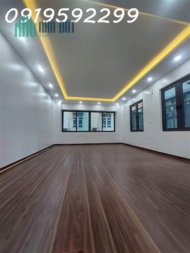 BÁN GẤP NHÀ TRẦN DUY HƯNG - 7 TẦNG THANG MÁY LÔ GÓC -  NHÀ MỚI TINH - Ô TÔ VÀO NHÀ
