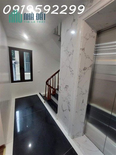 BÁN GẤP NHÀ TRẦN DUY HƯNG - 7 TẦNG THANG MÁY LÔ GÓC -  NHÀ MỚI TINH - Ô TÔ VÀO NHÀ