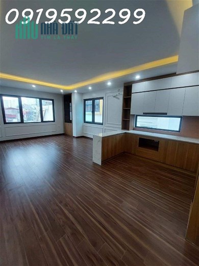 BÁN GẤP NHÀ TRẦN DUY HƯNG - 7 TẦNG THANG MÁY LÔ GÓC -  NHÀ MỚI TINH - Ô TÔ VÀO NHÀ