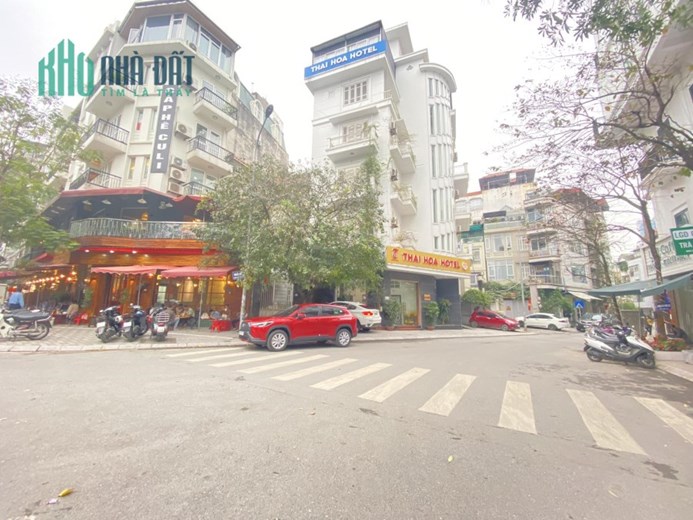 95m Mặt Tiền 5.1m Phố Lạc Long Quân. Lô Góc Ngõ Thông Tứ Tung Tiện Ích Ngập Tràn. Chủ Cần Bán Gấp