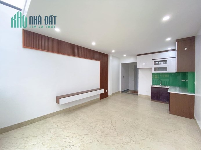Bán Nhà Quận Thanh Xuân. Thang Máy, Nhà Đẹp. 47m x6 tầng. MT4m. giá 6,x tỷ