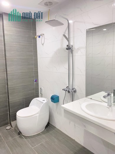 Bán Nhà Quận Thanh Xuân. Thang Máy, Nhà Đẹp. 47m x6 tầng. MT4m. giá 6,x tỷ