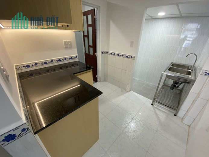 Khách cần bán gấp căn nhà 256/ x x …Hàn Hải Nguyên ,Phường 9 Quận 11