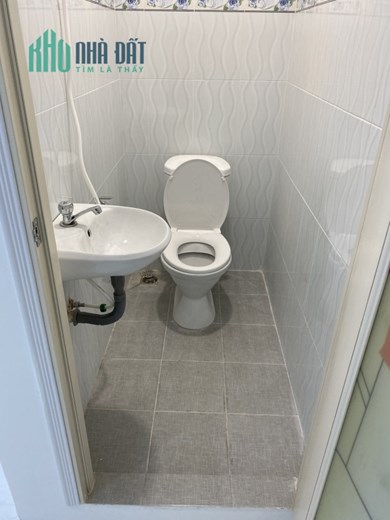 Khách cần bán gấp căn nhà 256/ x x …Hàn Hải Nguyên ,Phường 9 Quận 11