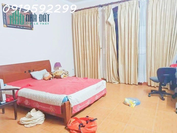 TRẦN QUỐC HOÀN -2 THOÁNG TRƯỚC SAU - PHÂN LÔ VIP - NGÕ TO NHƯ PHỐ - MẶT TIỀN VIP - TRUNG TÂM CẦU