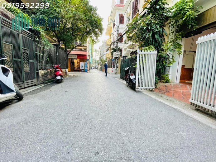 TRẦN QUỐC HOÀN -2 THOÁNG TRƯỚC SAU - PHÂN LÔ VIP - NGÕ TO NHƯ PHỐ - MẶT TIỀN VIP - TRUNG TÂM CẦU