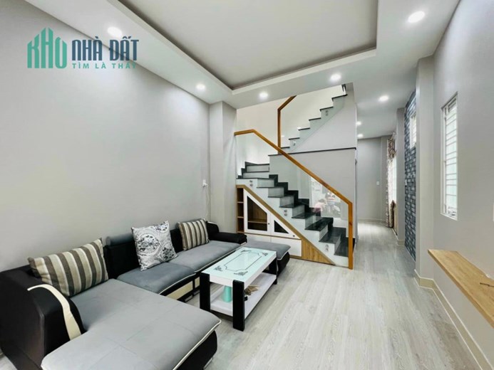 Nhà đẹp mới 40m2 ,Hòa Hảo,p7,Q10 chỉ 5.25ty