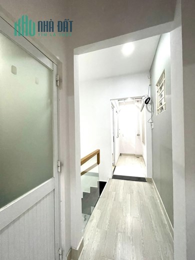 Nhà đẹp mới 40m2 ,Hòa Hảo,p7,Q10 chỉ 5.25ty