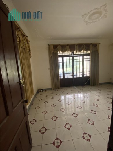 CHÍNH CHỦ CẦN BÁN Nhà 3 Tầng 2 Mặt Tiền Đường Trường Chinh và Trần Thái Tông