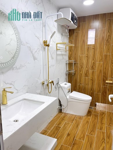 Bán nhà Nguyễn Khang 48m2x4T- nhỉnh 5 tỷ- CỰC GẦN PHỐ- LÔ GÓC