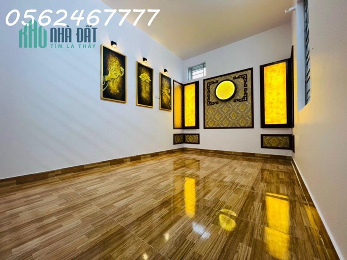 Siêu phẩm nhà 4 tầng mặt ngõ ô tô đỗ cửa phố Ngô Gia Tự giá 3.18 tỷ
