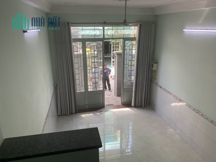 💥TRƯỚC LỄ KHÁCH TRẢ 4.3 TỶ KHÔNG BÁN, GIỜ CẦN TIỀN HẠ GIÁ THẲNG 500TR 💥

BÁN NHÀ CHÍNH CHỦ HXH