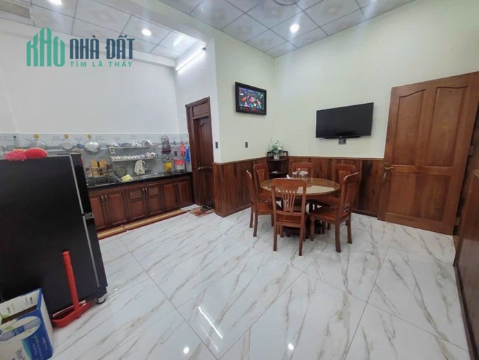Chính Chủ Gửi Bán Căn Nhà
Mặt Tiền: Huỳnh Văn Nghệ, F12, Gò Vấp
DT: 5x21, Đúc 3 Lầu
Bố Trí: 7PN,