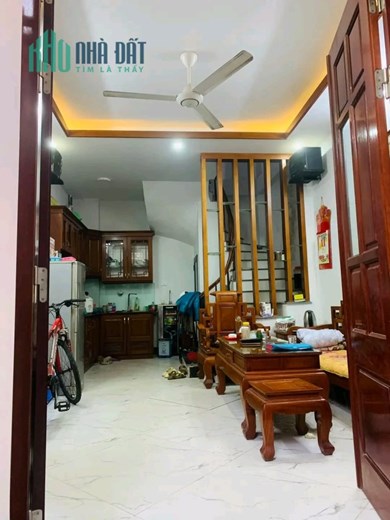 BÁN NHÀ TRƯƠNG ĐỊNH - HOÀNG MAI - 30M x 5T - NGÕ 3 GÁC - NHỈNH 3 TỶ