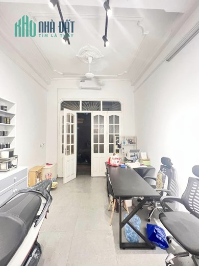 CẦN TIỀN BÁN GẤP HỒNG MAI, HAI BÀ, PHÂN LÔ, Ô TÔ, Ở SƯỚNG, 60M NHỈNH 3 TỶ 0901753139