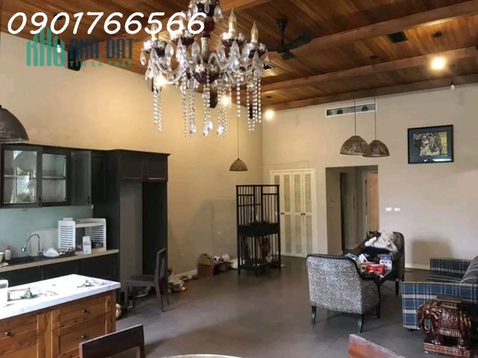 Bán nhà quận Đống Đa, Phố Mai Anh Tuấn, view hồ Hoàng Cầu, 118m x 5 T, Giá 38.8 tỷ.