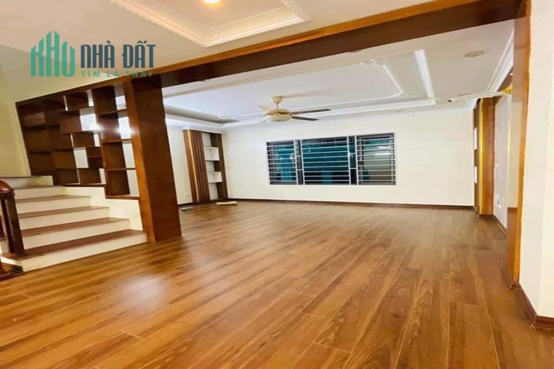 Bán nhà gần phố Tôn Thất Tùng, Đống Đa, 40m2, 5 tầng, xem nhà miễn phí