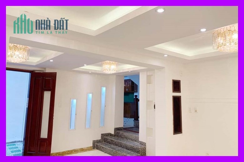 Bán nhà riêng gần Nguyễn Lương Bằng, Đống Đa, 67m2, 3 tầng, xây kiến trúc biệt thự sang trọng, ô tô