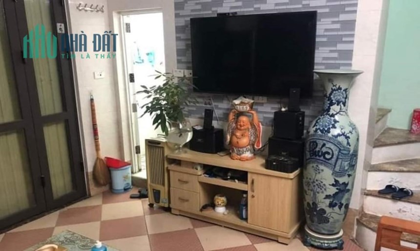 CHỈ HƠN 2 TỶ CÓ NGAY HỘ KHẨU BẠCH MAI - HBT - 25M x 3T - LÔ GÓC 2 THOÁNG - SỔ ĐỎ