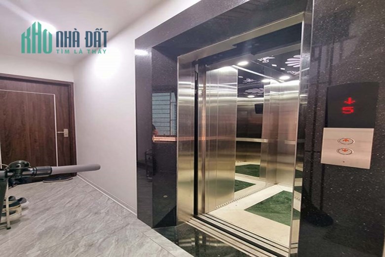 Bán nhà riêng gần Đặng Tiến Đông 54m2, 7 tầng, thang máy, sát hồ, kinh doanh đỉnh, giá 10 tỷ