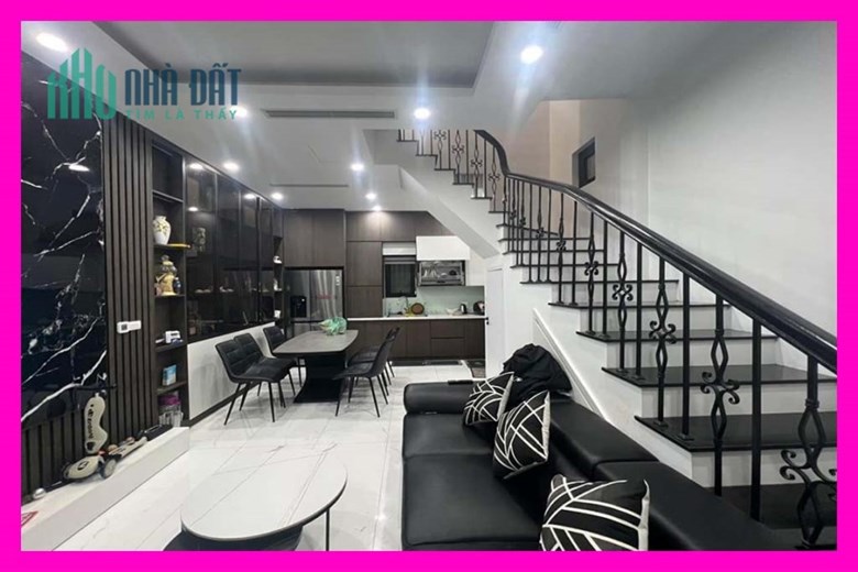Nhà đẹp gần Đường Láng 40m2 x 5T, nội thất xịn xò, ngõ rộng tiện ích ngập tràn, giá nhỉnh 7 tỷ