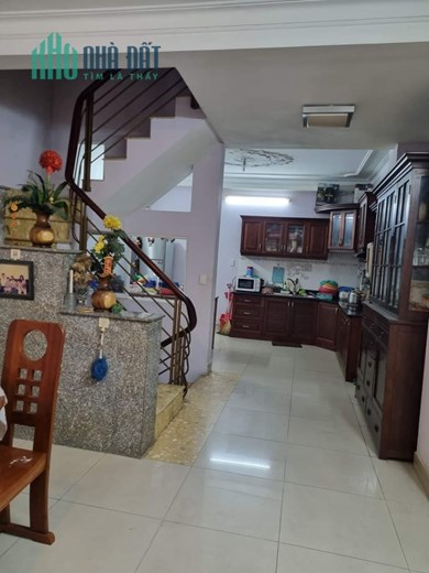 HƠN 6 TỶ CÓ NHÀ GẦN CHỢ LỚN 4X14M, 4 TẦNG, HXH.