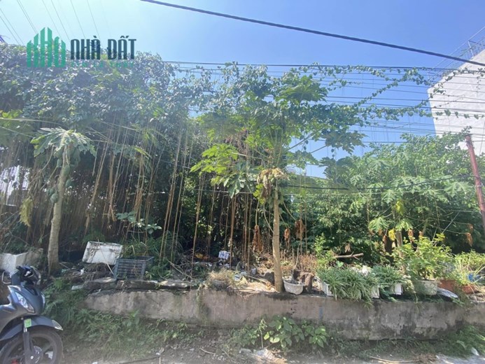 BÁN MẢNH ĐẤT GẦN QUẬN ÚY HOÀNG MAI, LÔ GÓC 3 MẶT THOÁNG, VỈA HÈ, KINH DOANH, 200M2*MT26M CHỈ 16 TỶ.