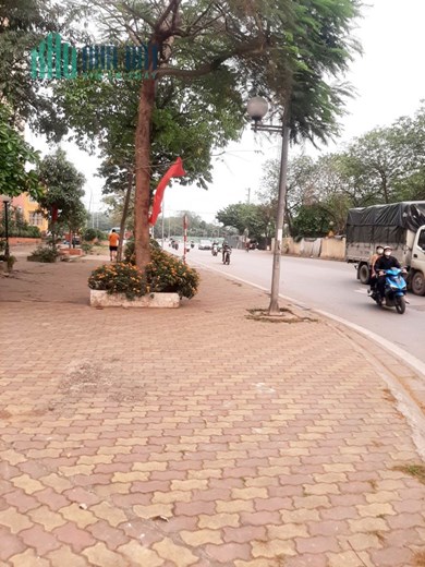 BÁN MẢNH ĐẤT GẦN QUẬN ÚY HOÀNG MAI, LÔ GÓC 3 MẶT THOÁNG, VỈA HÈ, KINH DOANH, 200M2*MT26M CHỈ 16 TỶ.