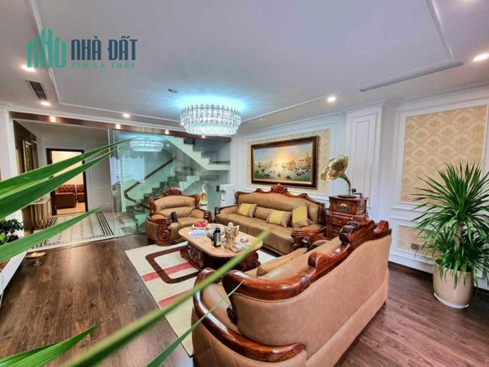 Bán Nhà Thanh Xuân 76m,8 tầng giá 18.6 tỷ đầy đủ nội thất
