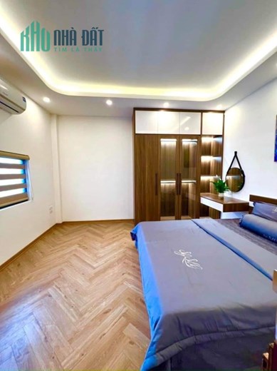 BÁN NHÀ PHỐ HÀO NAM - TRUNG TÂM QUẬN ĐỐNG ĐA - NHÀ ĐẸP LÔ GÓC 2 MẶT THOÁNG - TẶNG NỘI THẤT - SỔ ĐỎ