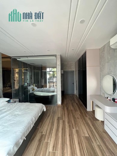 Lô góc 2 Mặt tiền Ngô Gia Tư ngay Nguyễn Tri Phương,DT: 4.2x17m, 7T + thang máy, 40.8 tỷ