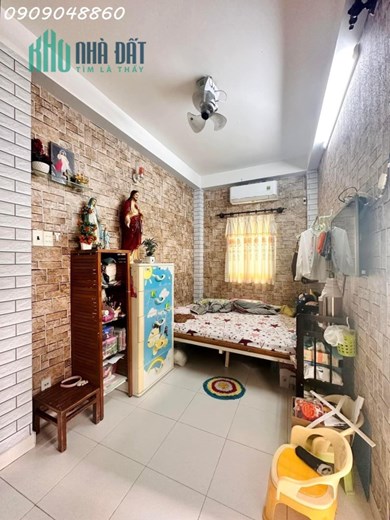 HXH Phan Đăng Lưu 3 tầng BTCT 3PN ngang gần 5m giá chỉ 3.2 tỷ.