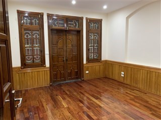 Bán nhà Phân Lô Huỳnh Thúc Kháng, 5 Tầng, Ô tô, Văn Phòng, Đống Đa, 9,6 tỷ