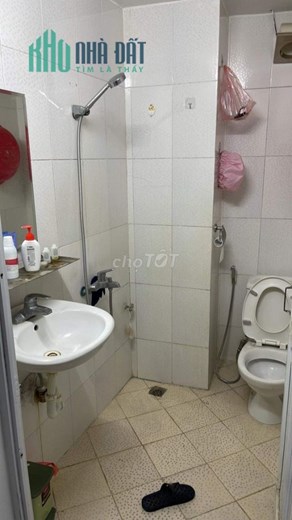 Cho thuê nhà 32m2 x 4 tầng 2 phòng ngủ tại ngõ 62, Ngọc Hà, Ba Đình, Hà Nội