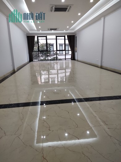 Bán toà nhà văn phòng mặt 293 Khuất Duy Tiến, ô tô tải tránh DT 66 m² x 8T giá 19,2 tỷ