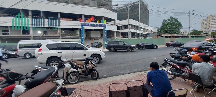 SANG QUÁN CƠM +CAFE MẶT TIỀN – Số 221, Lê Văn Chí, Phường Linh Trung, TP. Thủ Đức