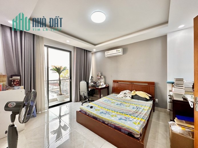 Mặt Tiền Trần Hữu Trang Quận Phú Nhuận 83m2 6 Tầng 17 Tỷ 9