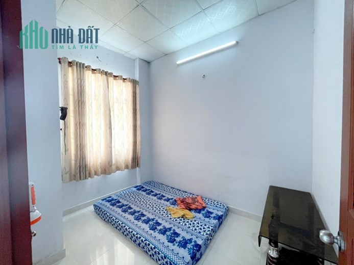 Kênh Tân Hoá. Phú Trung. Tân Phú. Ngay Đầm Sen. 3 tầng BTCT. Nhỉnh 3 Tỷ.