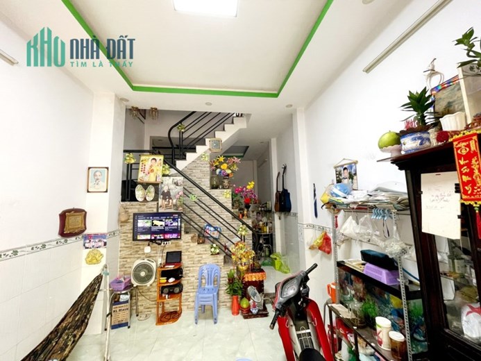 Kênh Tân Hoá. Phú Trung. Tân Phú. Ngay Đầm Sen. 3 tầng BTCT. Nhỉnh 3 Tỷ.